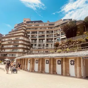 Le Crystal , Dinard France
